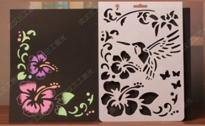 武漢三工激光打標機在塑料繪畫模板鏤空上的應(yīng)用